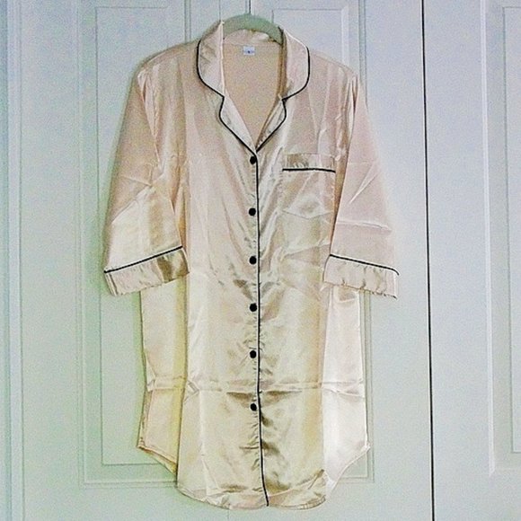 Pink Night Gown with Black Piping US Size Small - Picture 1 of 7